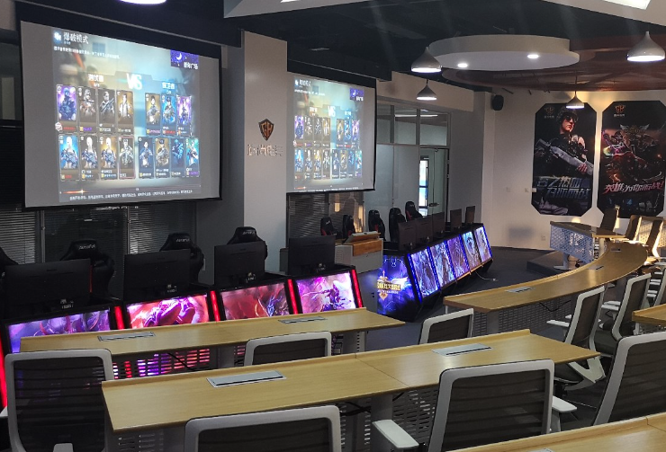 孩子想学电竞，怎样选择靠谱的电竞学校？